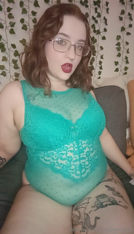 Elizaluxefree hd actress photos