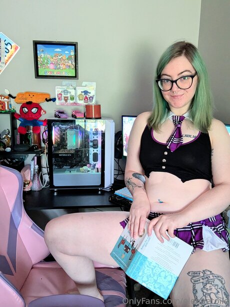 Elenaetoile nudes actress photos