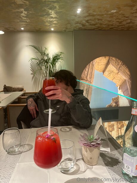 Jayloganz pornstar top pic