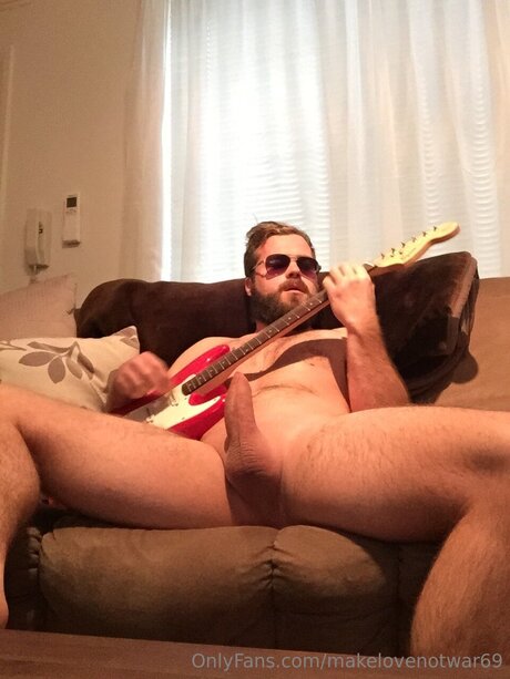 Makelovenotwar69 star exclusive galleries