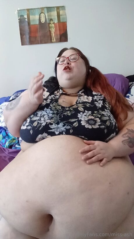 Miss Ash adult model photos