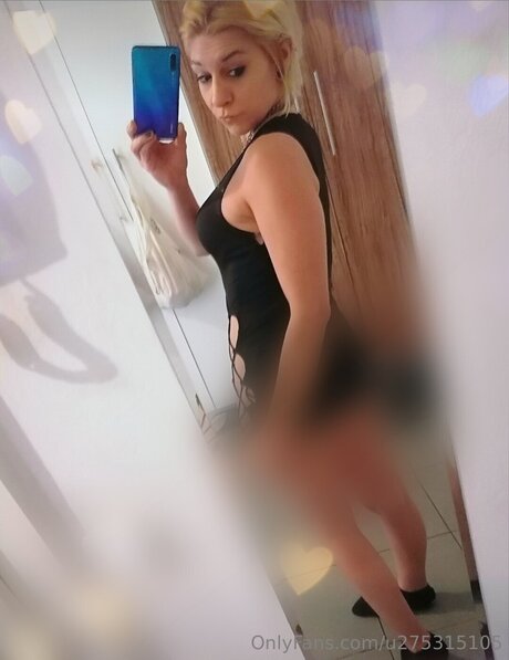 U275315105 hot pornstar image