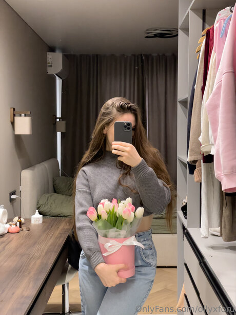 Ollyxforu free actress images