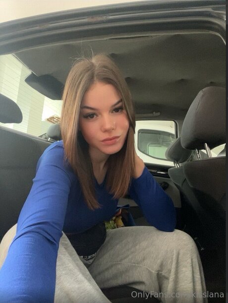 Kisslana model best images