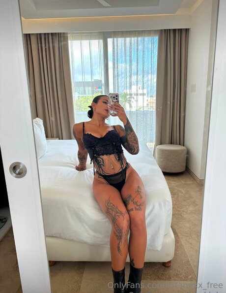 Kitanaxx Free model beautiful photos