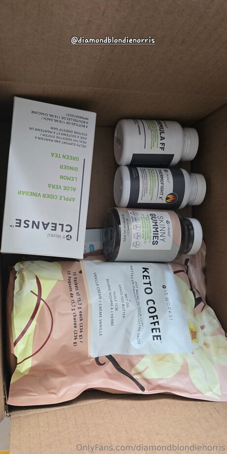 Diamondblondienorris star pornographic photo