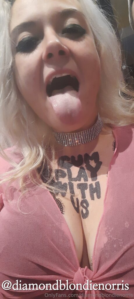 Diamondblondienorris art pornstar img