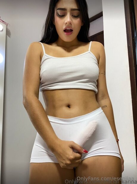 Eseniiaa model gallery