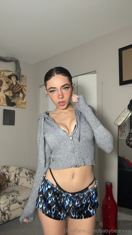 Babybearxxx nude pornstar pic