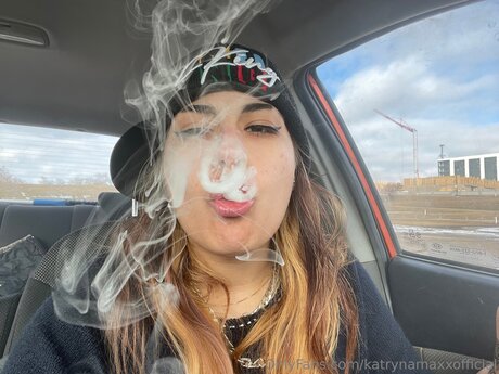 Katrynamaxxofficial pornstar pretty pics