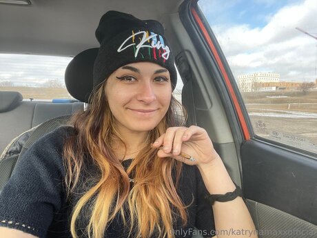 Katrynamaxxofficial sex model photos