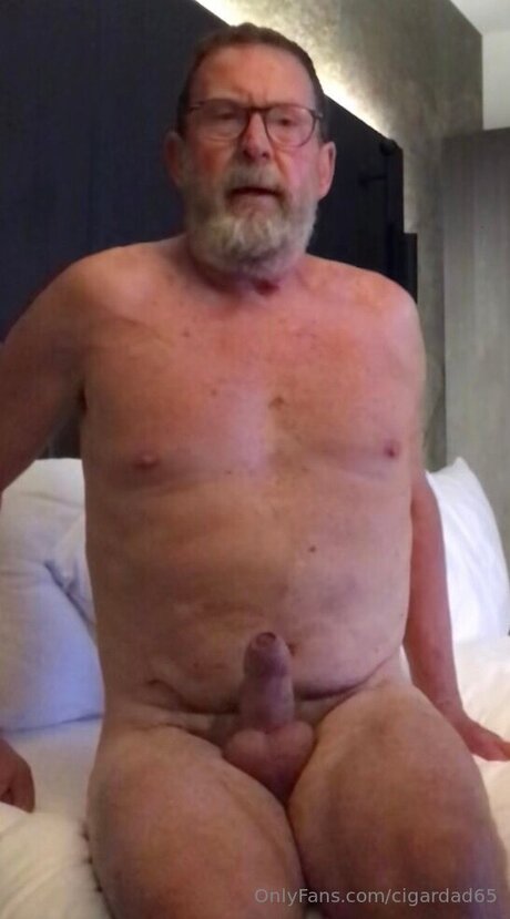 Cigardad65 pornstar beautiful img