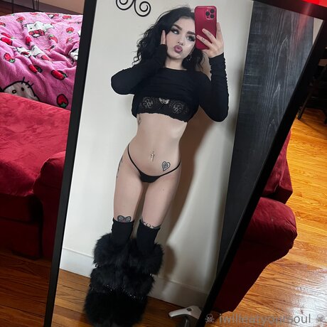 Iwilleatyoursoul nude star galleries