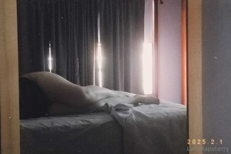 Ladyraspberry model img