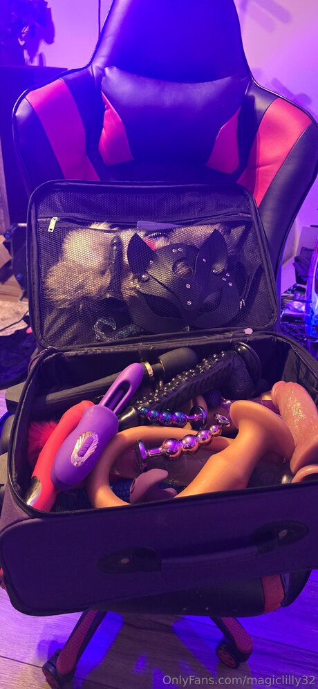 Magiclilly32 sexy star pic