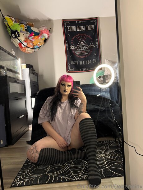 Doberminx art model gallery