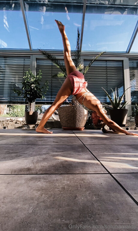 Solunamalou perfect pornstar gallery