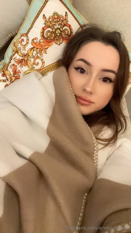 Ameli Kanari exclusive model photos