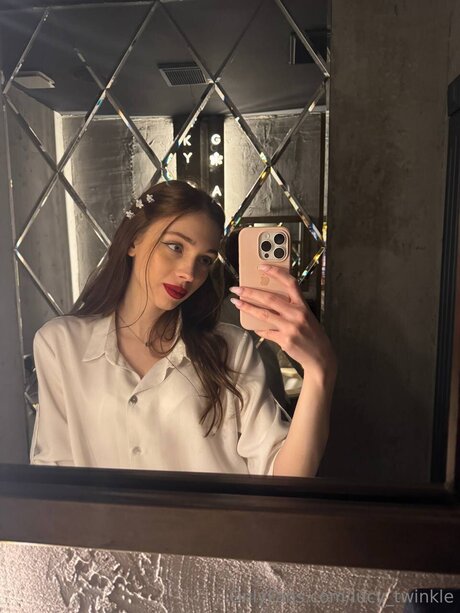 Lucy Twinkle best model images