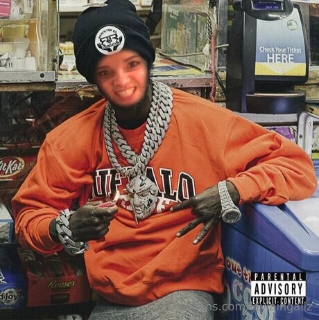 Leylaingallz model nude pictures