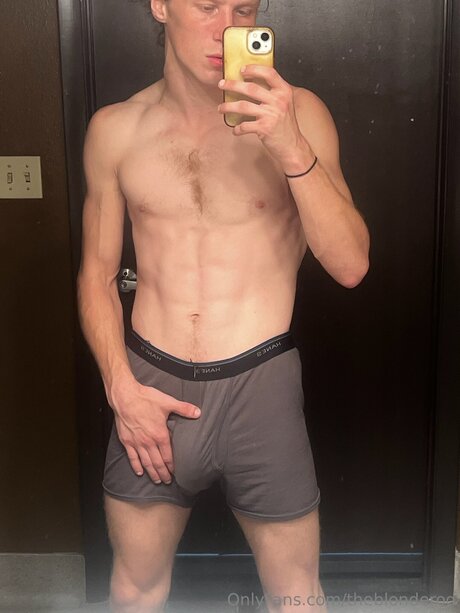 Theblonderod hot pornstar photos