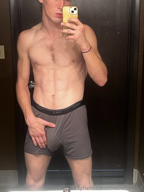 Theblonderod sexy star pictures