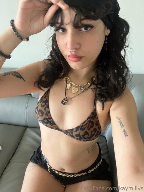 Kaymillys model perfect picture