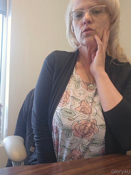 Glory4u nice actress galleries