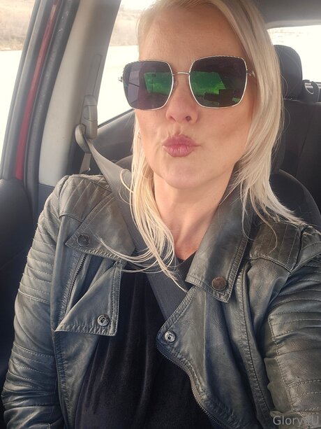 Glory4u xxx actress photos