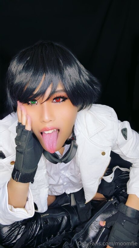 Moomfie pornstar sexy picture