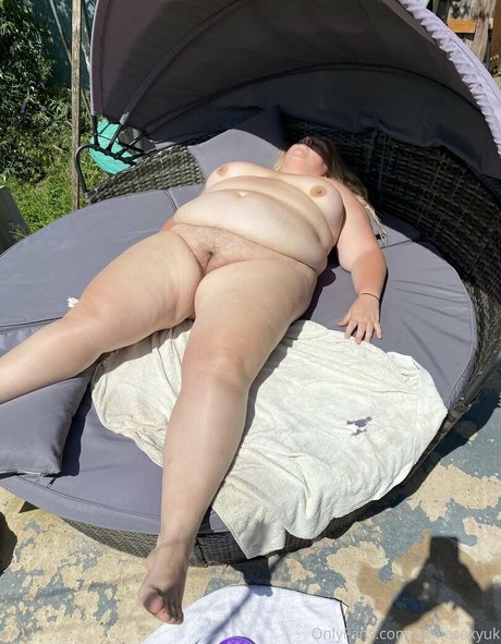 adelesexyuk top pornstar galleries