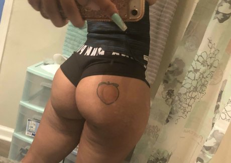 curvy blonde onlyfans beautiful gallery