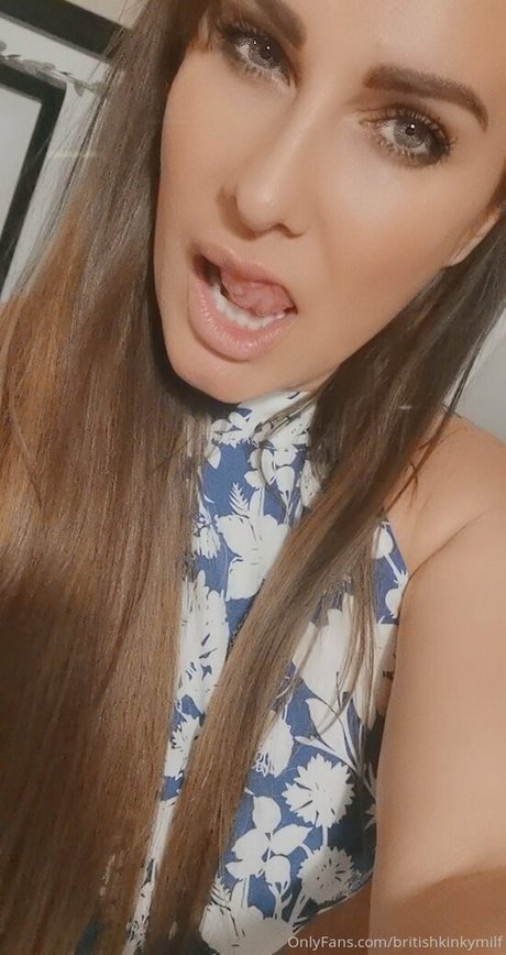 Mistress Mommy Keeley naked model pics