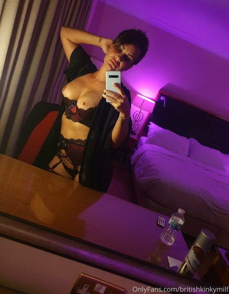 Mistress Mommy Keeley model exclusive galleries