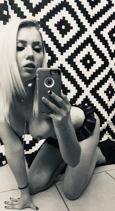 Bittersweet Temptation sexy actress images