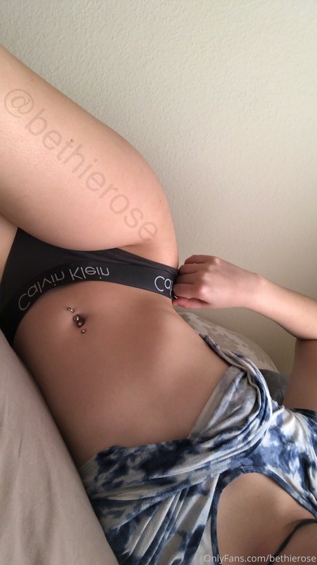 kyliereed nice actress gallery