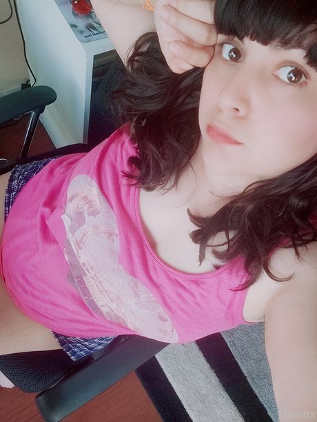 Eminitta high quality actress image