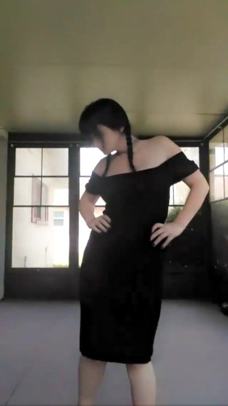 Kikimaumau exclusive star pics