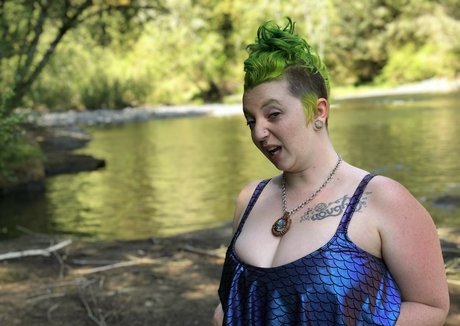 bisexual male onlyfans exclusive images