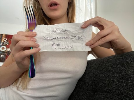 Emily Lee pornstar sex image