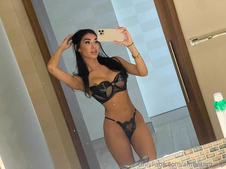 Amber Marie_ hd model picture