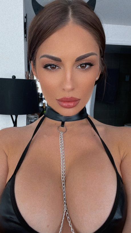 Risrose model nude gallery