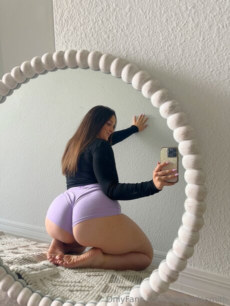 Michaelasmith hot actress photos