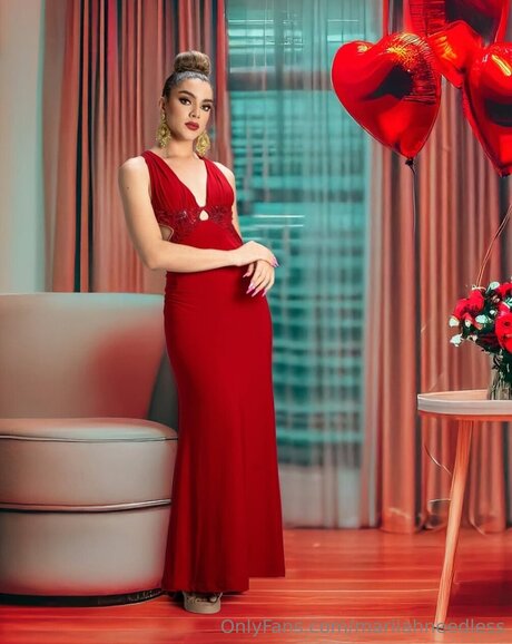 Mariiahneedless free actress img