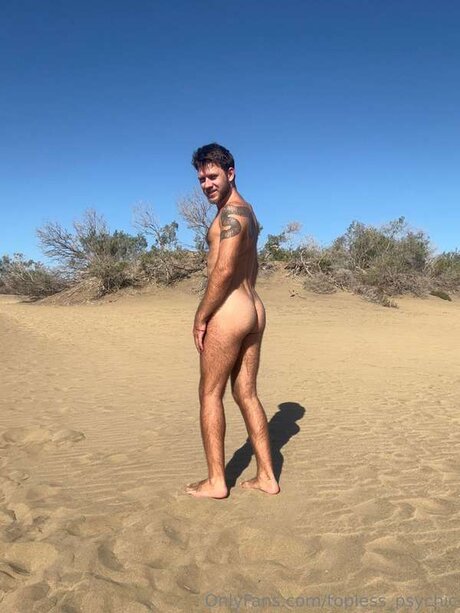 Topless Psychic model high quality pic