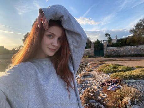 Meowk Bae nude star picture