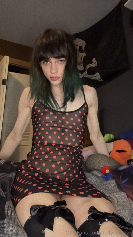 Dollysgutzzz pornographic model photo