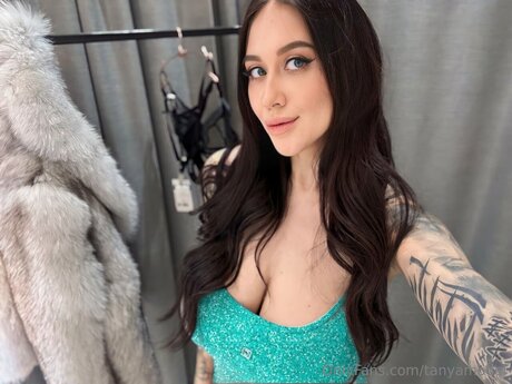 Tanyabahtinafree star erotic picture