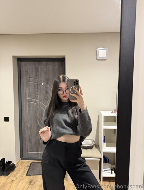 Ebonyshani star erotic images