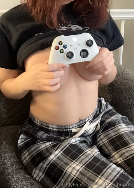 Rustllingbunnie hot pornstar picture